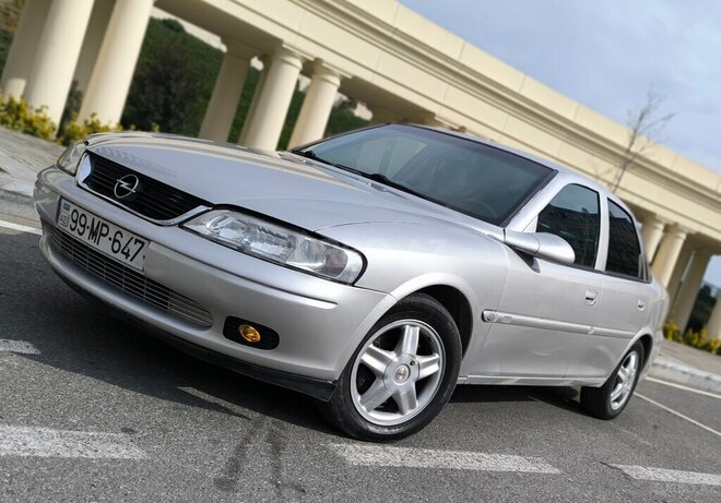Opel Vectra 1996, 440,000 km - 2.5 l - Bakı