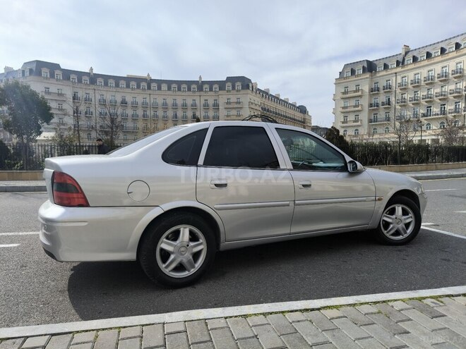 Opel Vectra 1996, 440,000 km - 2.5 l - Bakı
