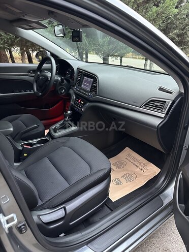 Hyundai Avante 2016, 195,000 km - 1.6 л - Sumqayıt