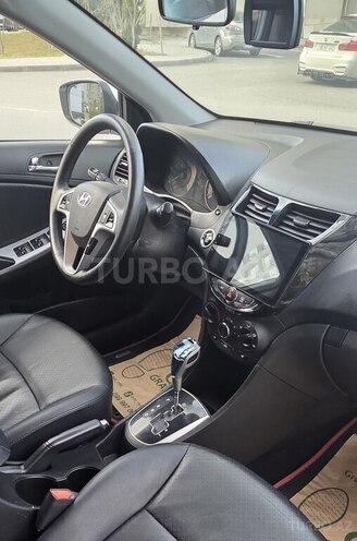 Hyundai Accent 2014, 125,000 km - 1.4 л - Bakı