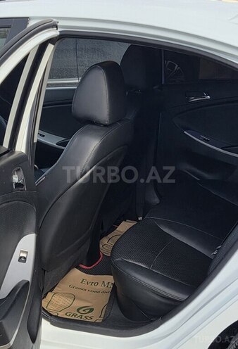 Hyundai Accent 2014, 125,000 km - 1.4 л - Bakı