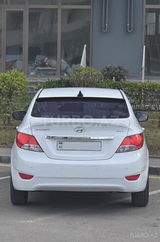 Hyundai Accent 2014, 125,000 km - 1.4 л - Bakı