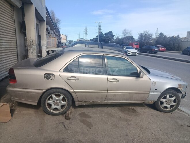 Mercedes C 250 1997, 270,658 km - 2.5 л - Bakı