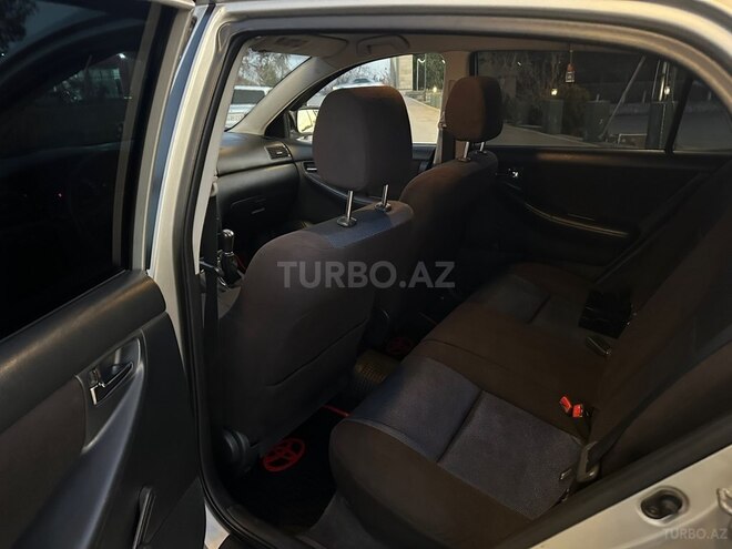 Toyota Corolla 2005, 220,000 km - 1.4 l - Sabirabad