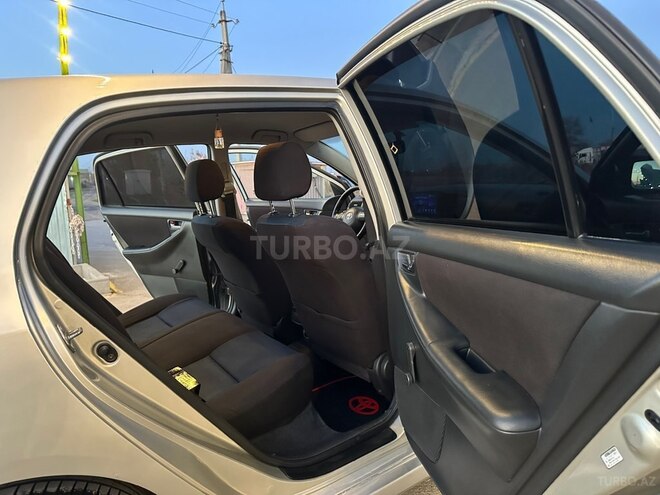 Toyota Corolla 2005, 220,000 km - 1.4 l - Sabirabad