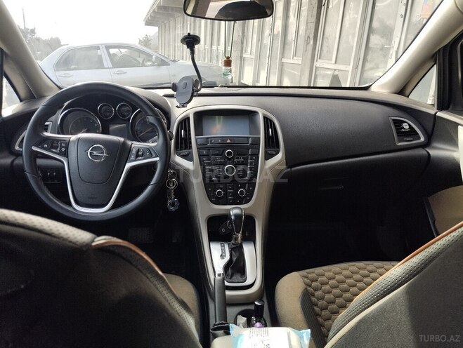 Opel Astra 2014, 84,750 km - 1.4 l - Bakı