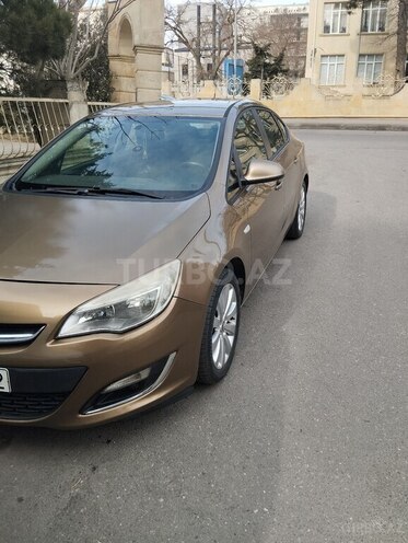 Opel Astra 2014, 84,750 km - 1.4 l - Bakı