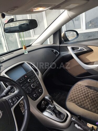 Opel Astra 2014, 84,750 km - 1.4 l - Bakı