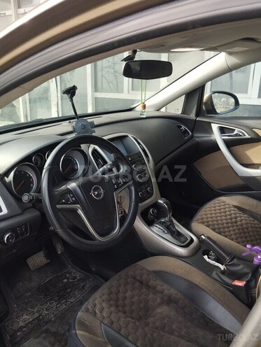 Opel Astra 2014, 84,750 km - 1.4 l - Bakı