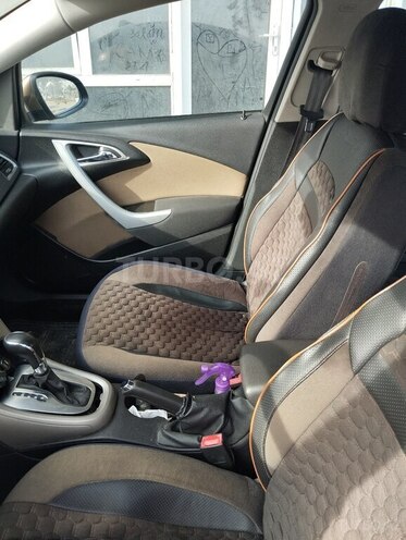 Opel Astra 2014, 84,750 km - 1.4 l - Bakı