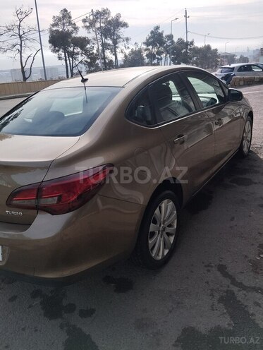 Opel Astra 2014, 84,750 km - 1.4 l - Bakı