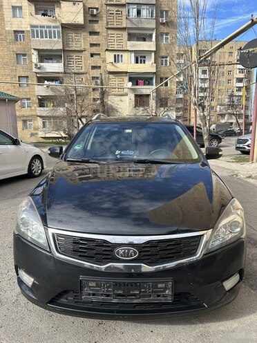 Kia Ceed 2011, 310,000 km - 1.6 l - Bakı