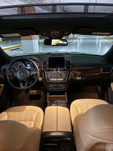 Mercedes GLS 450 4MATIC 2017, 114,400 km - 3.0 l - Bakı