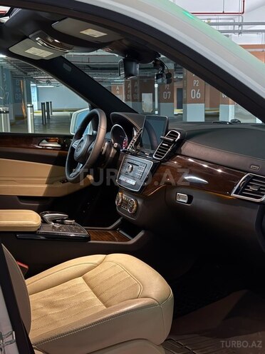 Mercedes GLS 450 4MATIC 2017, 114,400 km - 3.0 l - Bakı