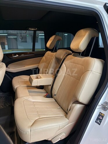 Mercedes GLS 450 4MATIC 2017, 114,400 km - 3.0 l - Bakı