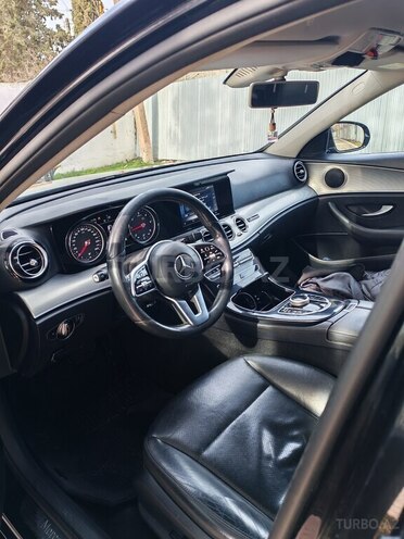 Mercedes E 220 d 2018, 184,600 km - 2.0 l - Bakı