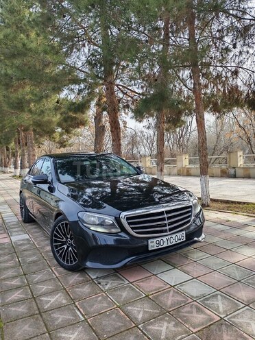 Mercedes E 220 d 2018, 184,600 km - 2.0 l - Bakı