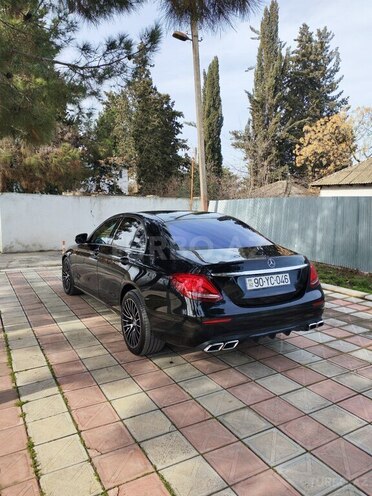 Mercedes E 220 d 2018, 184,600 km - 2.0 l - Bakı