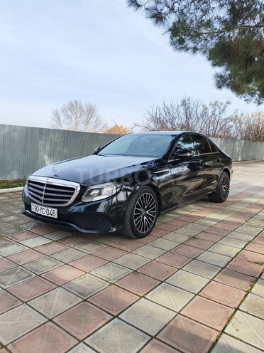 Mercedes E 220 d 2018, 184,600 km - 2.0 l - Bakı