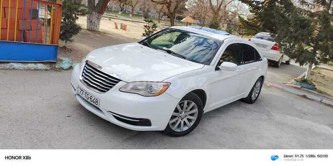 Chrysler 200-3