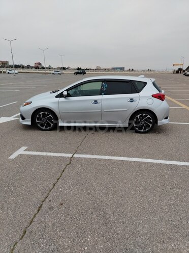 Toyota Corolla-9