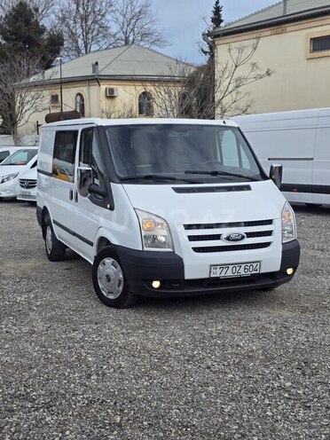Ford Transit-3