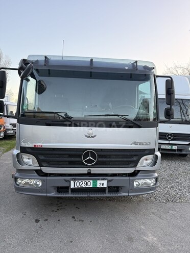 Mercedes Atego 818-1