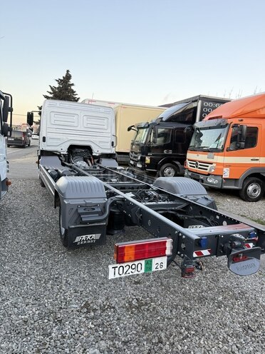 Mercedes Atego 818-9