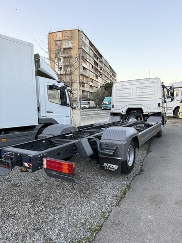 Mercedes Atego 818-6