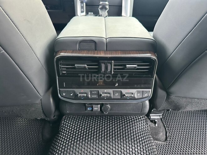 Toyota Land Cruiser-23