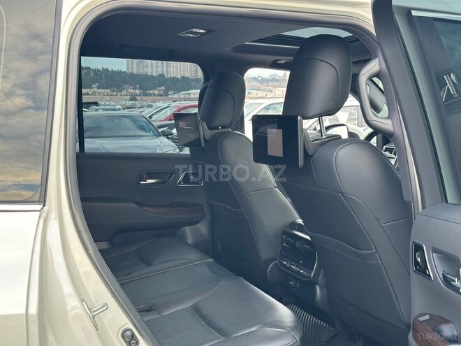 Toyota Land Cruiser-21