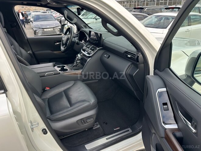 Toyota Land Cruiser-18