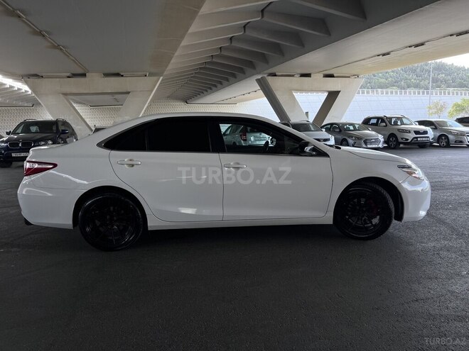 Toyota Camry-7