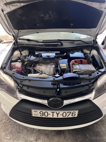 Toyota Camry-9