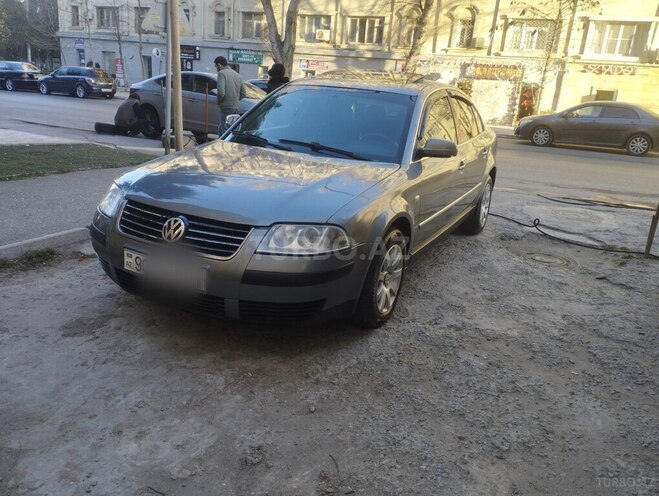 Volkswagen Passat 2002, 238,000 km - 1.8 l - Bakı