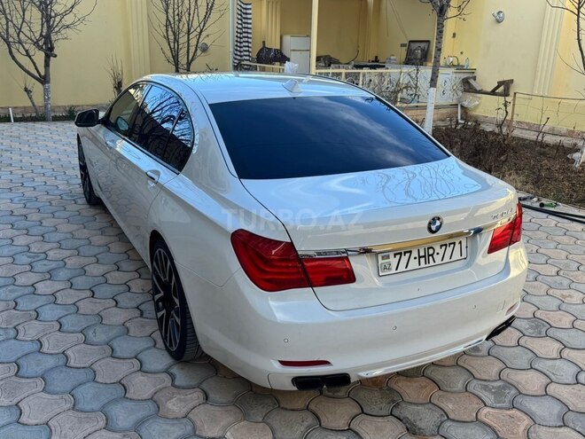 BMW 750 2009, 247,000 km - 4.4 l - Gəncə