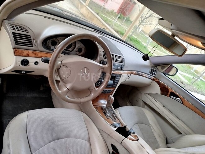 Mercedes E 220 2005, 560,000 km - 2.2 l - Bakı