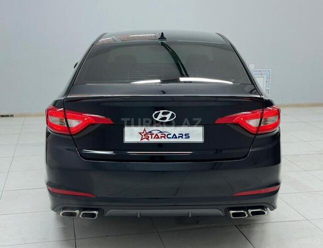 Hyundai Sonata-2