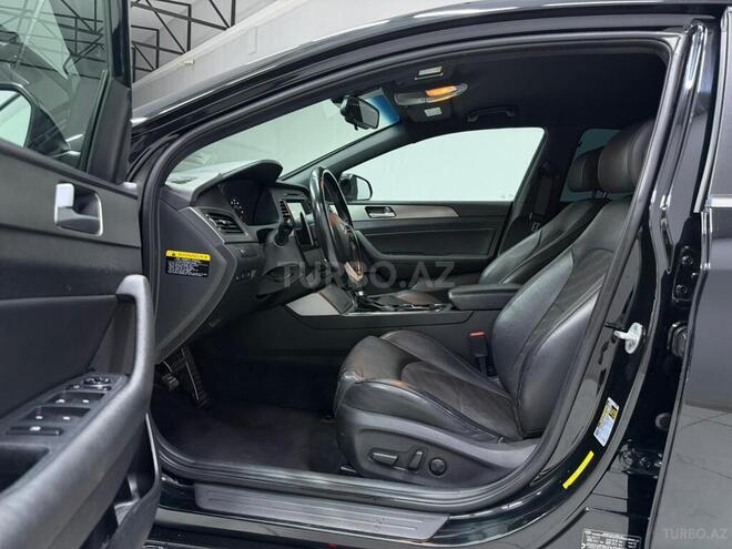 Hyundai Sonata-14