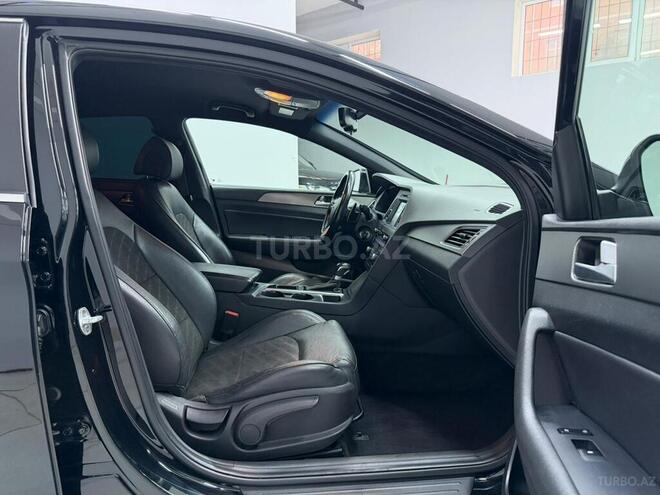 Hyundai Sonata-10
