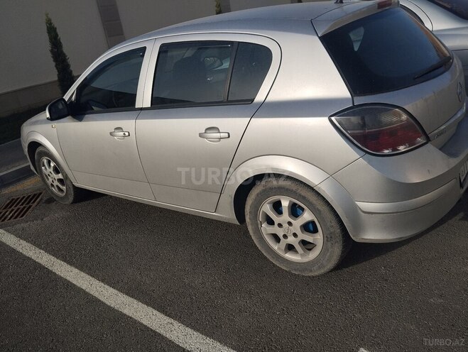 Opel Astra 2010, 230,000 km - 1.4 l - Bakı