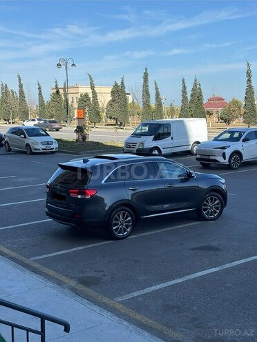 Kia Sorento-4