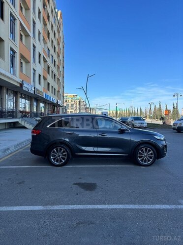 Kia Sorento-7