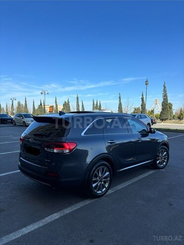 Kia Sorento-10