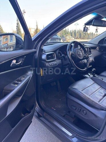 Kia Sorento-14