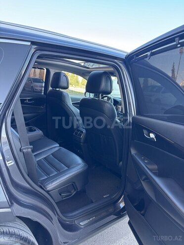 Kia Sorento-17