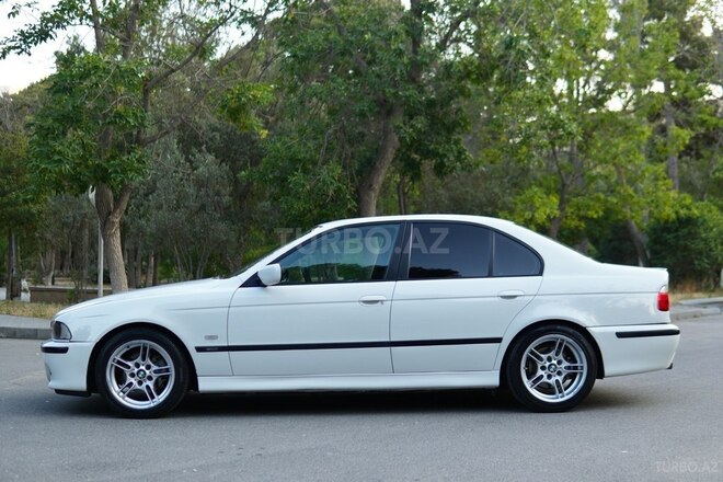 BMW 525 2001, 356,000 km - 2.5 l - Bakı