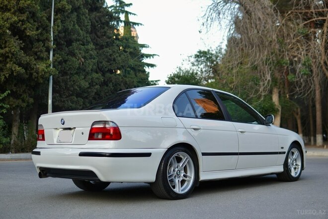 BMW 525 2001, 356,000 km - 2.5 l - Bakı