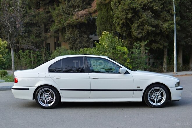 BMW 525 2001, 356,000 km - 2.5 l - Bakı