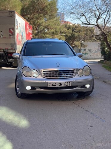 Mercedes C 240 2000, 245,480 km - 2.6 l - Bakı